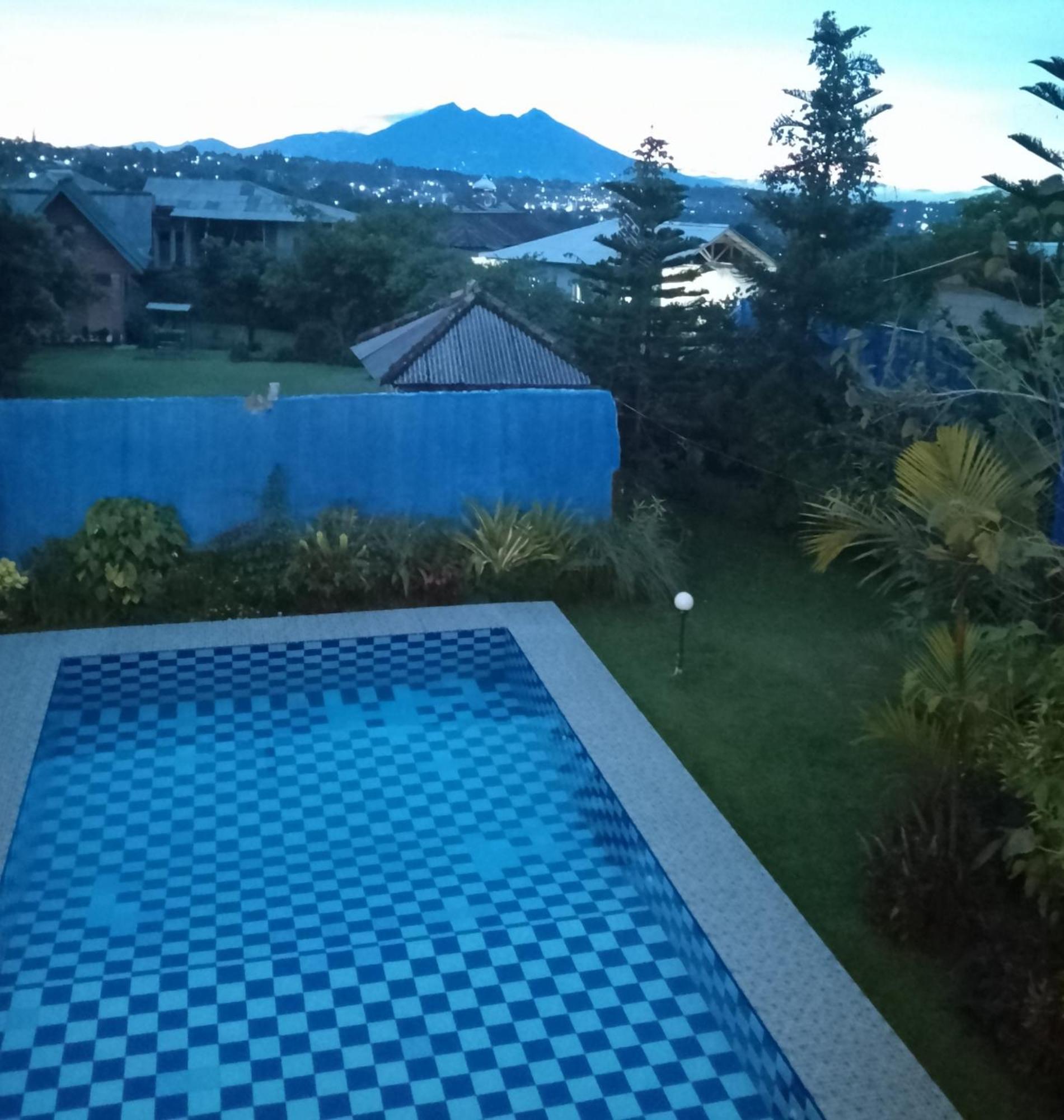 Villa Mutiara Citra Puncak Bu Eva Sampal Kültér fotó