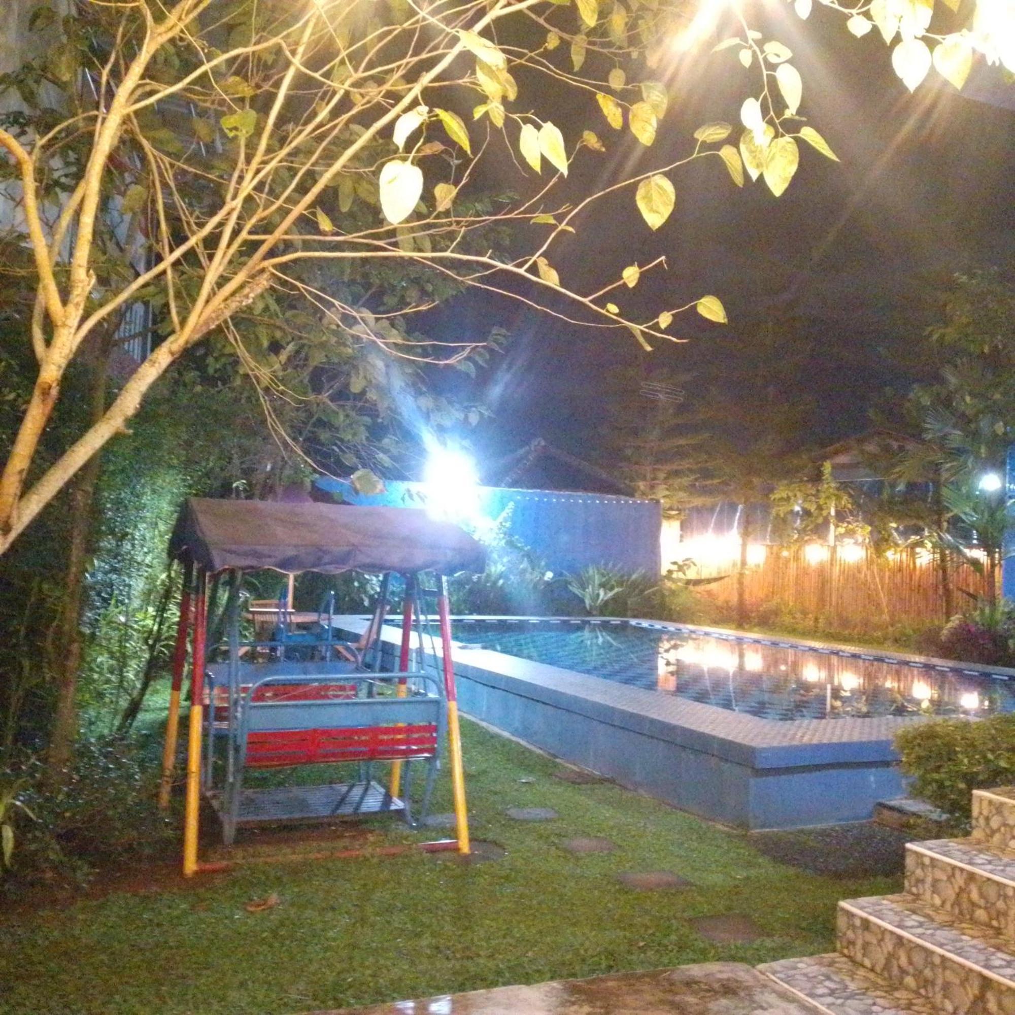 Villa Mutiara Citra Puncak Bu Eva Sampal Kültér fotó