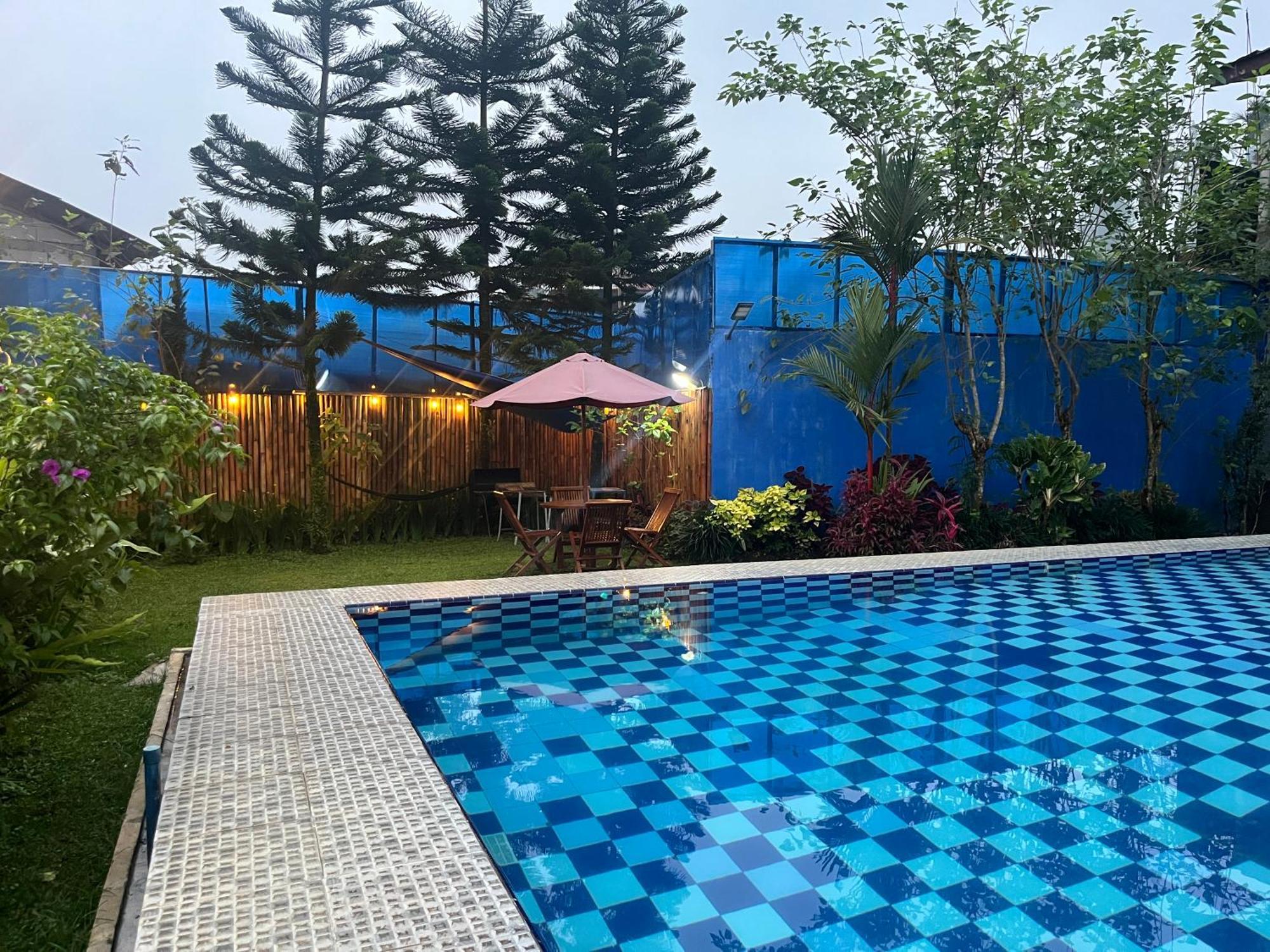 Villa Mutiara Citra Puncak Bu Eva Sampal Kültér fotó