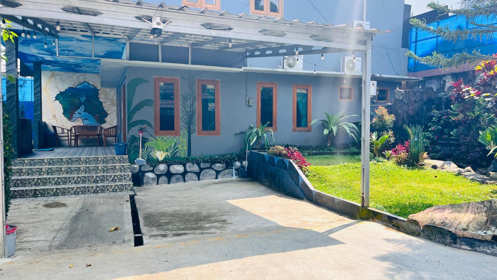 Villa Mutiara Citra Puncak Bu Eva Sampal Kültér fotó